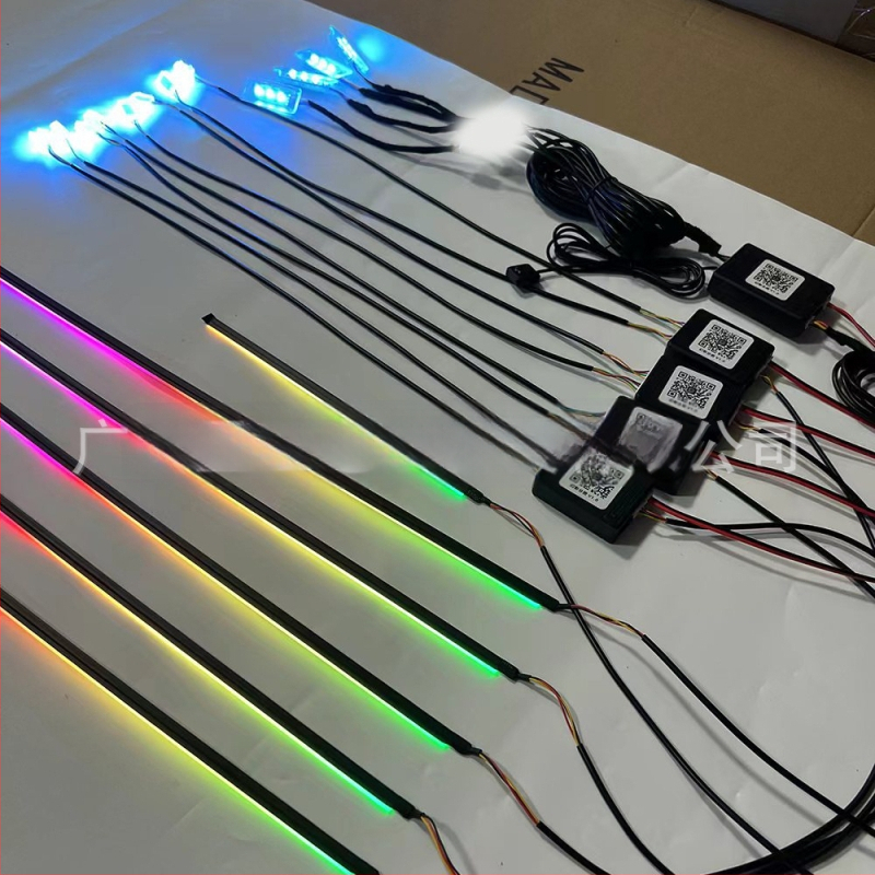 Akrilna ambijentalna LED svjetiljka za automobile s RGB 256 boja i nevidljivim LED trakom
