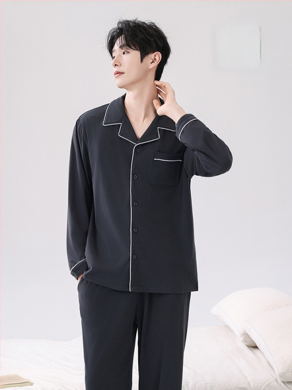 Set de pijamale bărbătești cu fleece periat, top cu mâneci lungi și pantaloni, guler tip rever, 90–95% poliester, 201–250 g/m², pentru iarnă, toamnă și primăvară, stil luxos