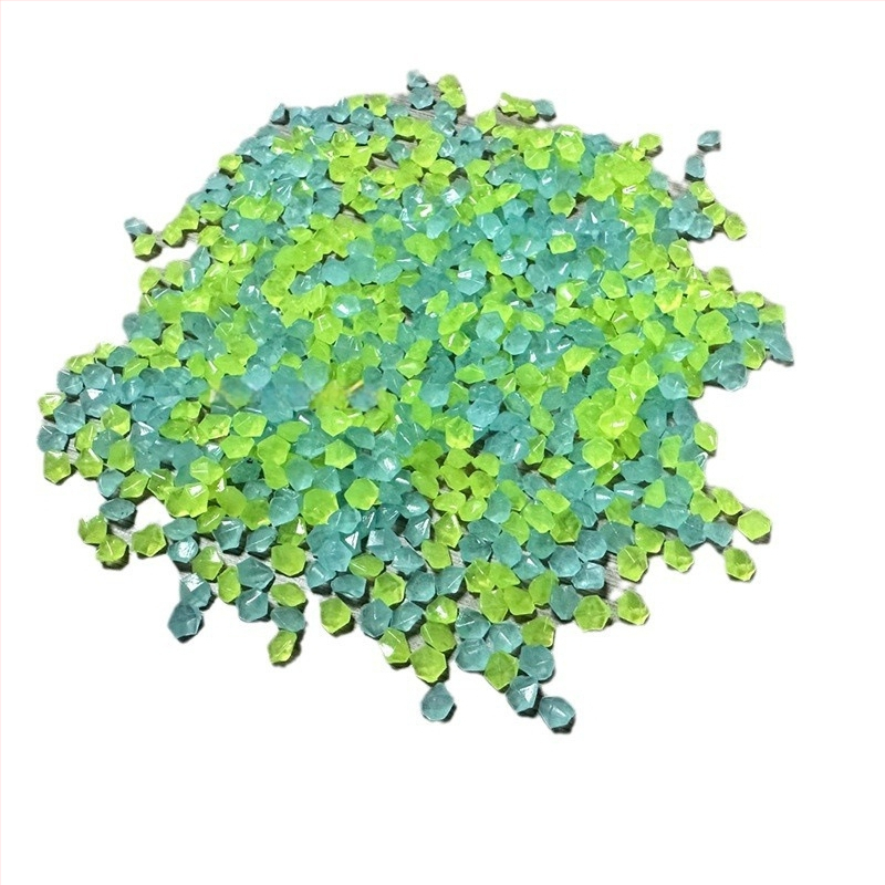 Nisipuri și pietre fluorescente pentru amenajări peisagistice și acvarii – origine China, cutie cu 100 bucăți, 0.025 kg/buc