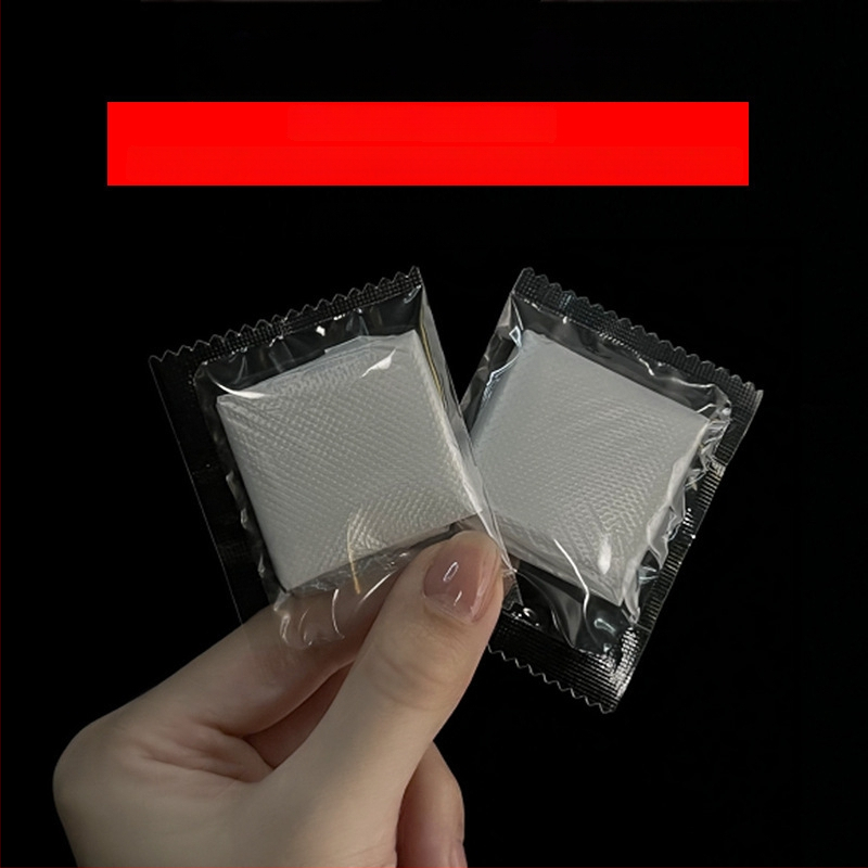 Egyszer használatos kesztyűk – élelmiszer-minőségű, átlátszó, porálló, 0,6 g vastagság, logó nyomtatás