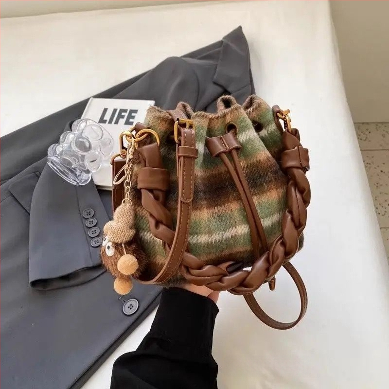 Ženska bucket torba, mini veličina, proljeće 2025, visoka kvaliteta, svestrana crossbody torba