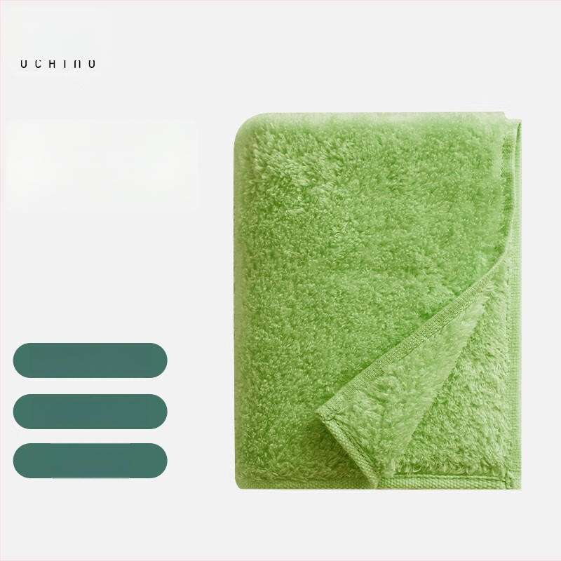 Uchino pamut törölköző – 32s szál, Cut Velvet szövés, 200 g+ tömeg, bőrbarát és nedvszívó