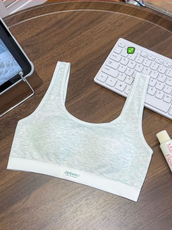 Dievčenská vesta s dvoma fázami vývoja, s integrovanou tenkou bavlnenou vložkou, okrúhly výstrih, viskóza 76.6%