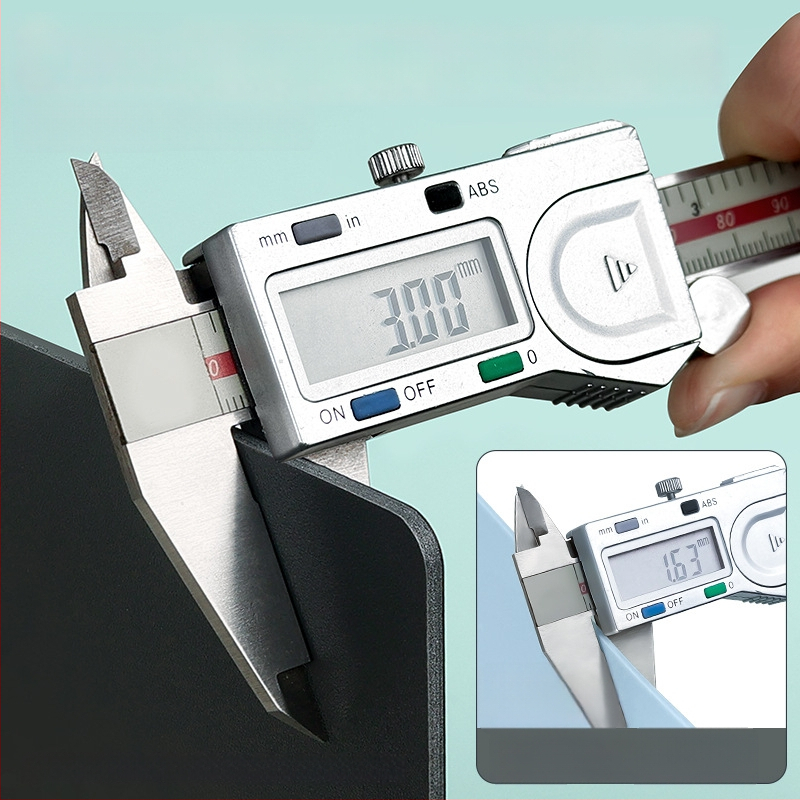 Plasztikus lemezcsipesz A4 dokumentumokhoz, lemez vastagsága 3 mm, méretek 235×315 mm, függő irattartó