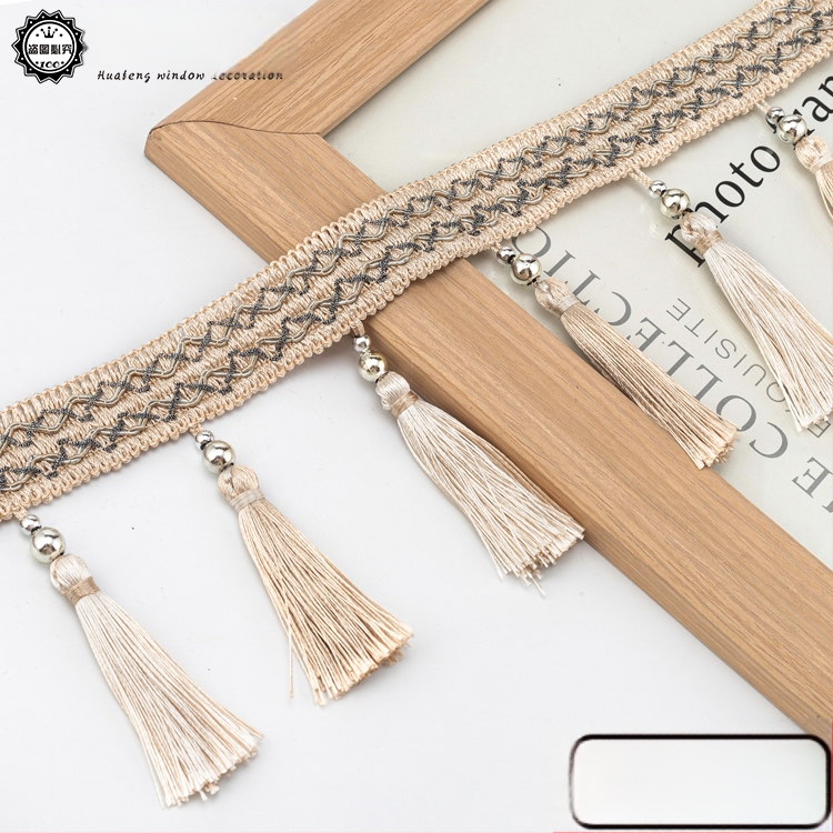 Дантелено пискюлно украса за завеси - Материал: основа от шестостенна мрежа + полиестерна нишка; За занаяти; Код на продукта: 1024947142; Марка: Друго