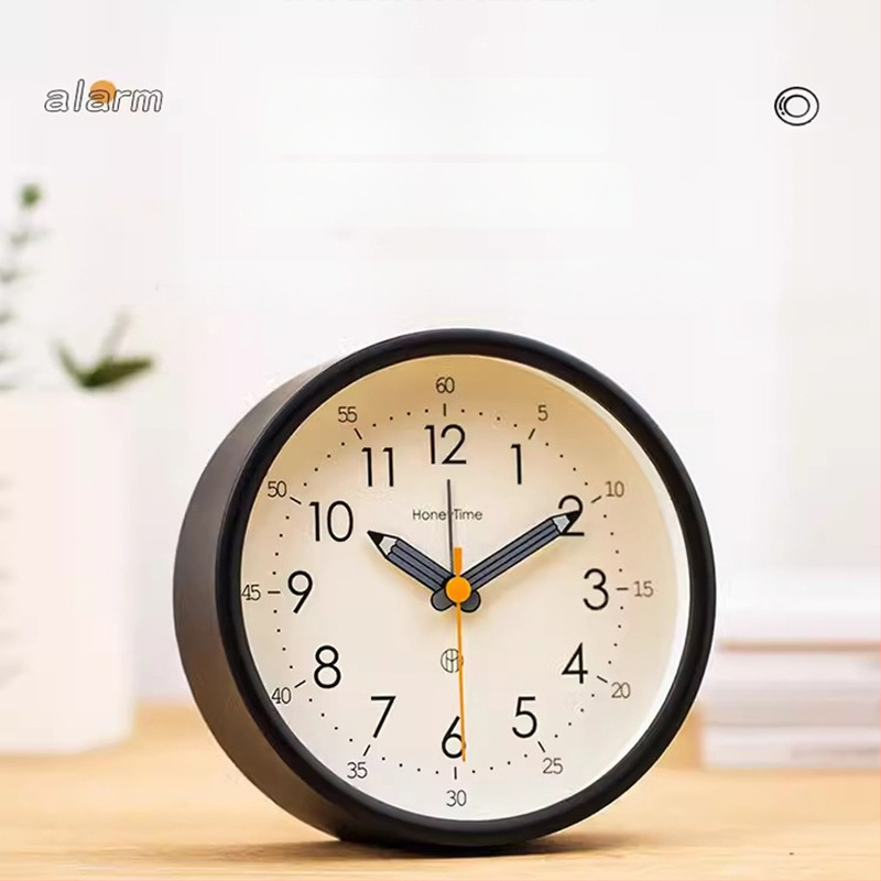 Ceas de birou cu afișaj analog, mișcare lină a secundelor, alimentat cu baterie și funcție de alarmă