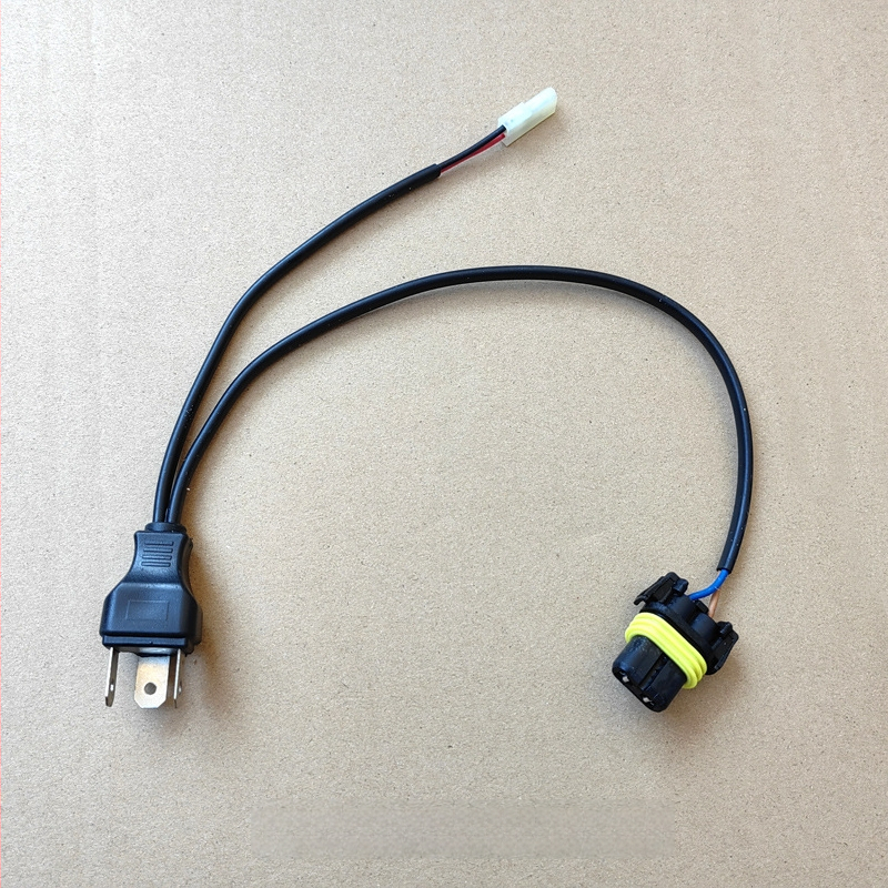 Οικουμενικό Σετ Φαναριών H4 με Xenon λαμπτήρα, 12V, 35-55W, μοντέλο H4