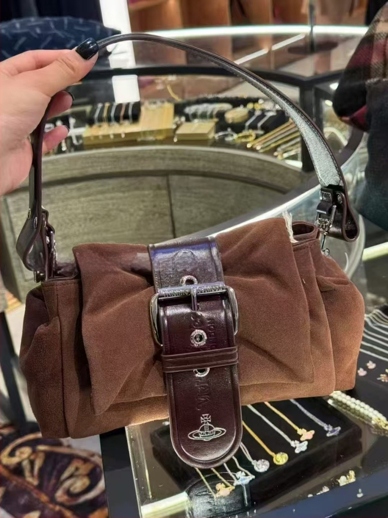 Empress torbica za podlakticu s mašnicom Hazel, crossbody s jednim remenom, srednja veličina, prirodna koža