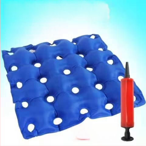 Надуваема седалка за инвалидна количка с опора за хип-зона, близко квадратна форма, 6+ масажни глави с въздушно налягане, едностепенно управление, PU кожа.