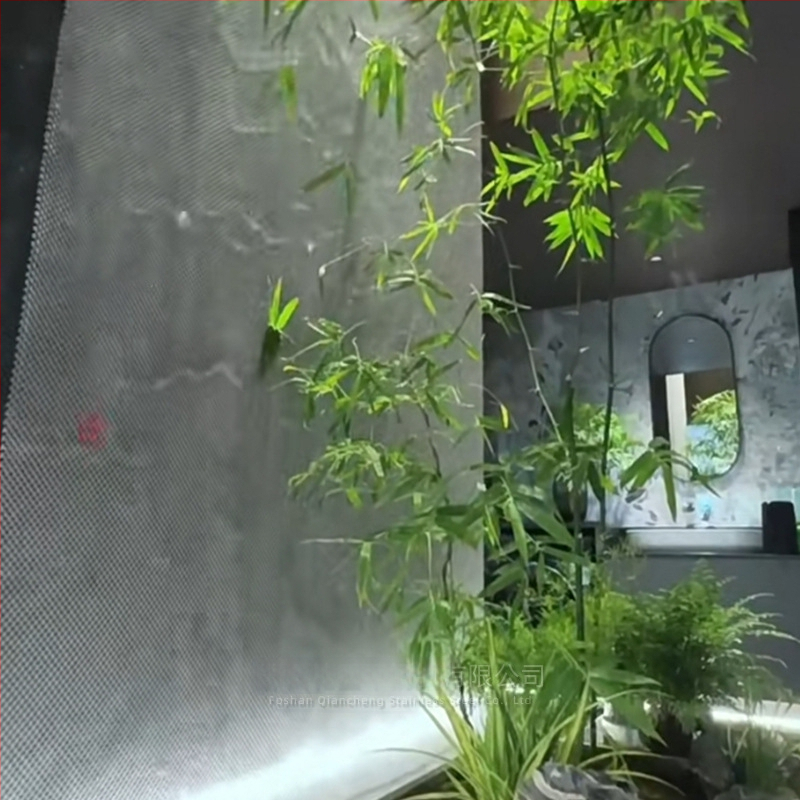Curtaină de apă din plasă metalică — jet pe perete, Fântână în mișcare, brand Qian Cheng