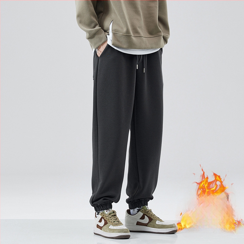 Мъжки спортни панталони с поларена подплата, удебелени, с връзка за пристягане, свободна кройка, 63% памук / 37% полиестер