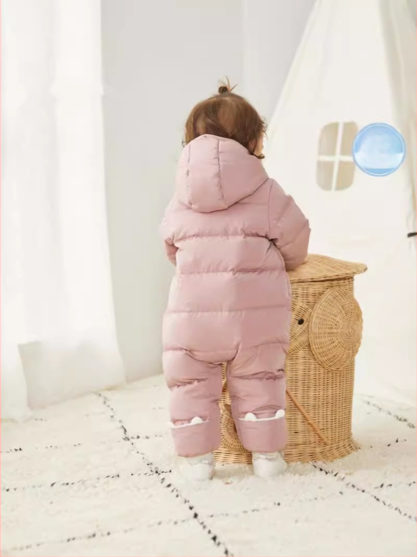 Detský overal s kačím perím – hrubý, s kapucňou, voľný strih, pre deti 1–3 roky