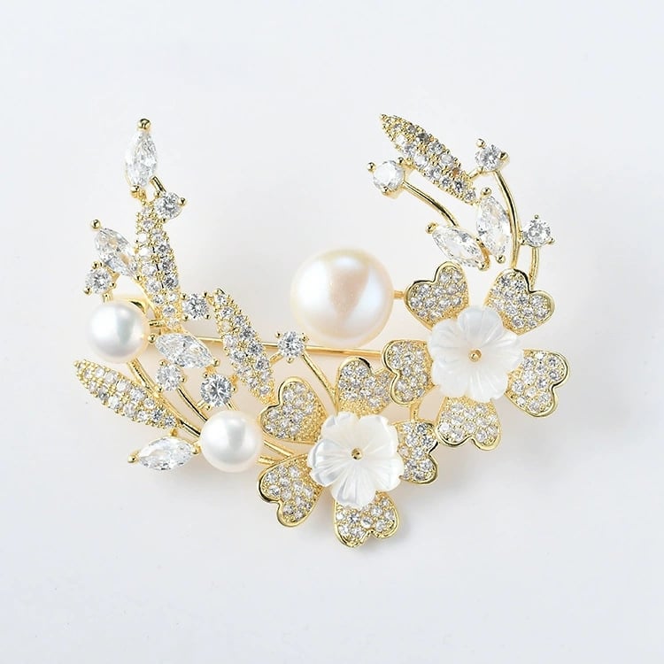Καρφίτσα σε σχήμα λουλουδιού από χαλκό, επιχρυσωμένες τεχνητές πέτρες και μαργαριτάρι σε επένδυση, κατάλληλη για άνδρες και γυναίκες, απλό στυλ