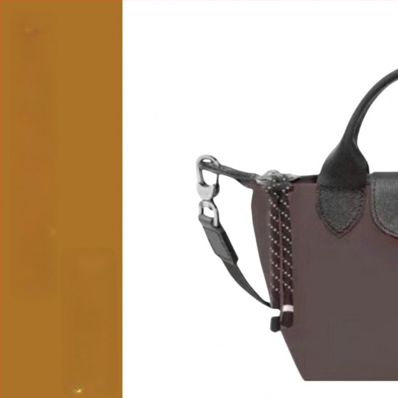 Torba u obliku knedle od kraft papira, gradski minimalistički stil