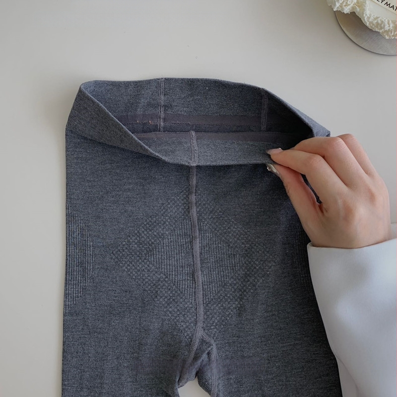 Colanți din bumbac pentru femei, cu elasticitate ridicată, grosime medie, lungime 9/10, efect de subțiere și ridicare a feselor, 80–90% bumbac, elastan sub 30%