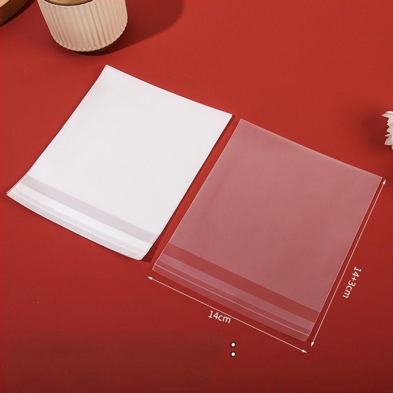 Sac autoadeziv mat pentru ambalaj de cofetărie, semi-transparent, material compozit, personalizare disponibilă