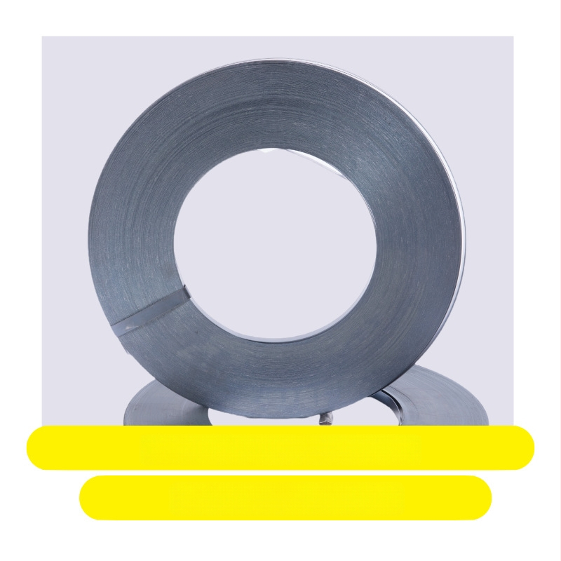 Galvanizált acél szalag fémtermékek csomagolásához, nagy szilárdságú 850 MPa, vastagság 0,5–1,0 mm, tekercs belső Ø 300–400 mm