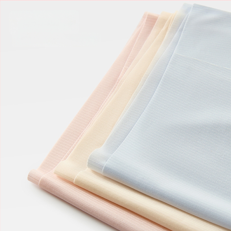 Ženske gaćice od ice silk – ljeto, brzo suše, prozračnost, antibakterijske, srednja visina struka, jednobojne, glavni materijal: najlon, podstava: viskoza