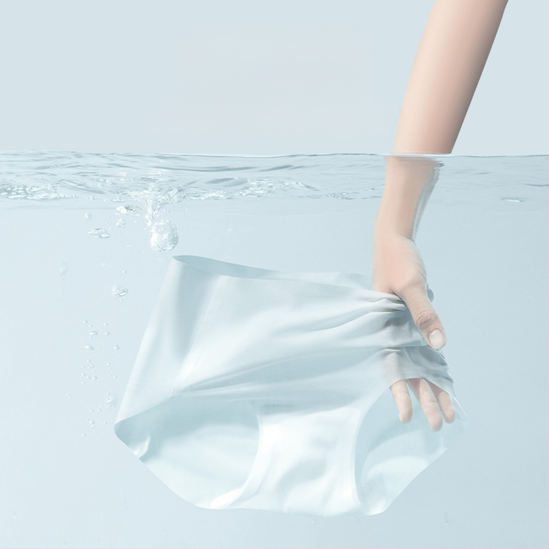 Ženske gaćice od ice silk – ljeto, brzo suše, prozračnost, antibakterijske, srednja visina struka, jednobojne, glavni materijal: najlon, podstava: viskoza