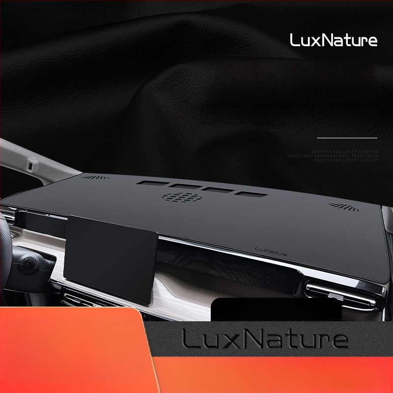 Covoraș din piele pentru bordul central cu logo-ul mărcii — Cod produs Ltao710675412364