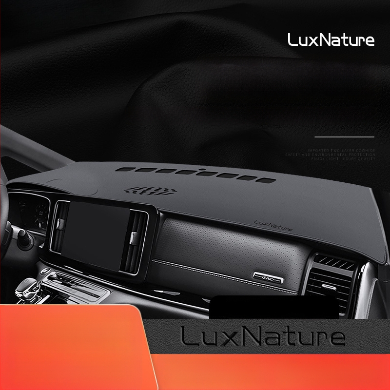 Covoraș din piele pentru bordul central cu logo-ul mărcii — Cod produs Ltao710675412364