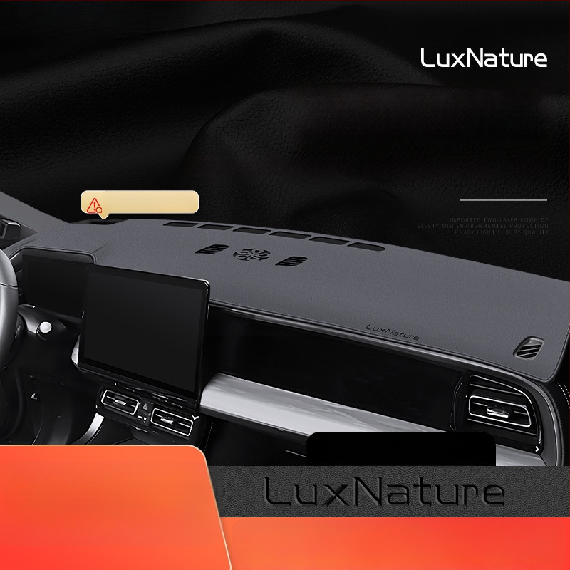 Covoraș din piele pentru bordul central cu logo-ul mărcii — Cod produs Ltao710675412364