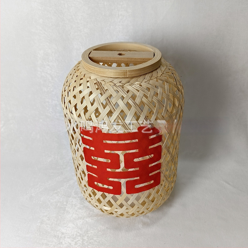 Lámpa bambuszból, rattan kivágott mintázattal, modern minimalista stílus, dekorációhoz szállodák és éttermek részére