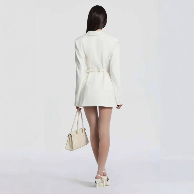 Γυναικείο blazer στενής γραμμής με V-λαιμό, μονό κουμπί, πολυεστέρας, μακριά μανίκια