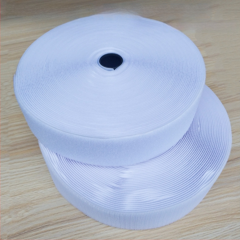 Велкро лента за закопчаване за шиене — 50% найлон + 50% полиестер; за облекло, обувки и шапки.