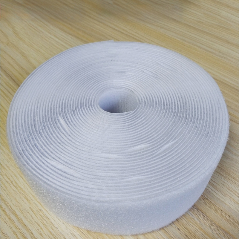 Велкро лента за закопчаване за шиене — 50% найлон + 50% полиестер; за облекло, обувки и шапки.