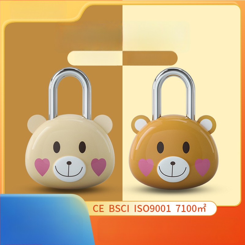 Medve figurás zár jegyzetfüzethez — műanyag ház, vas zár, testreszabható, logónyomtatás, márka CJSJ