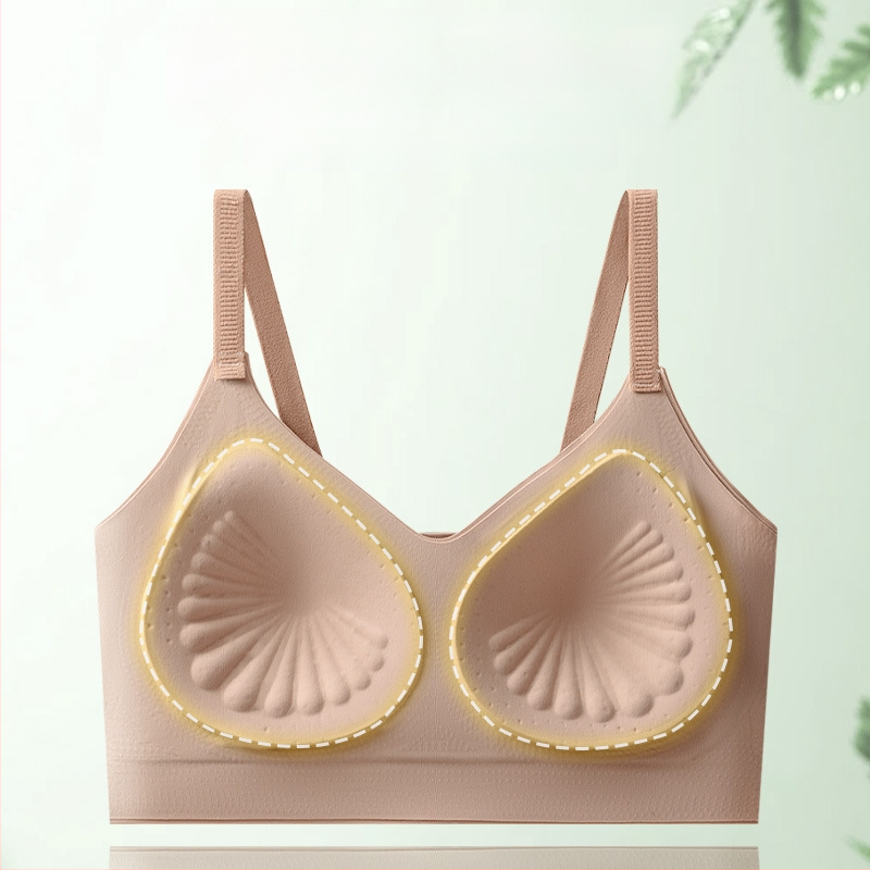 Bezšvová podprsenka s plnou misou, tenké tvarované košíčky, pevné dvojité ramienka, priedušný nylonový materiál, mäkká podpora