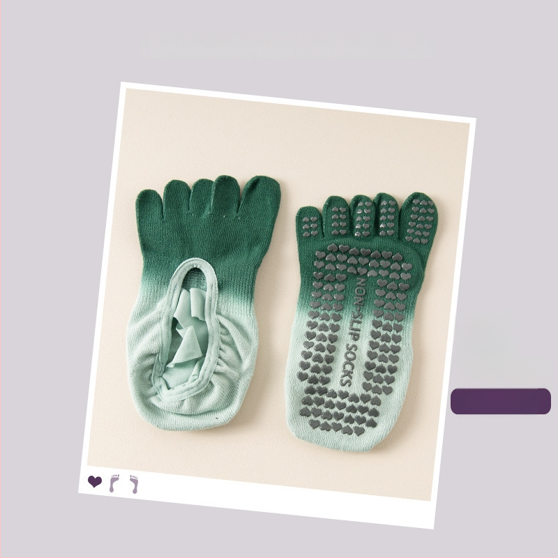 Петопръстни дамски йога чорапи, антихлъзгаща/антифрикционна функция, градиентен модел, памук 70-80%, за летния сезон.