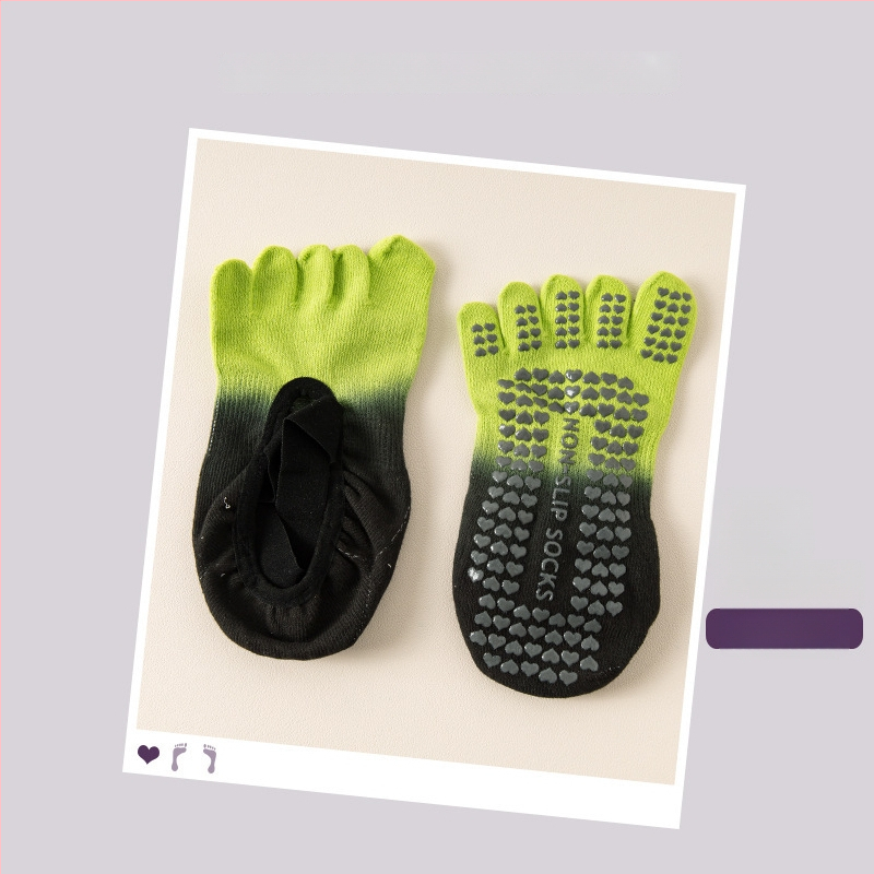 Петопръстни дамски йога чорапи, антихлъзгаща/антифрикционна функция, градиентен модел, памук 70-80%, за летния сезон.