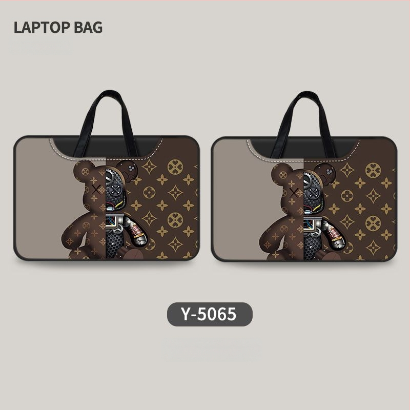 Torba za laptop s motivom medvjeda, minimalistička, dvostrana, s ručkom za nošenje.