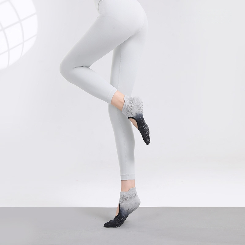 Йога чорапи с противохлъзгаща повърхност, абсорбиращи пот, петопръстни чорапи със разделени пръсти, танцови чорапи без пета, памук