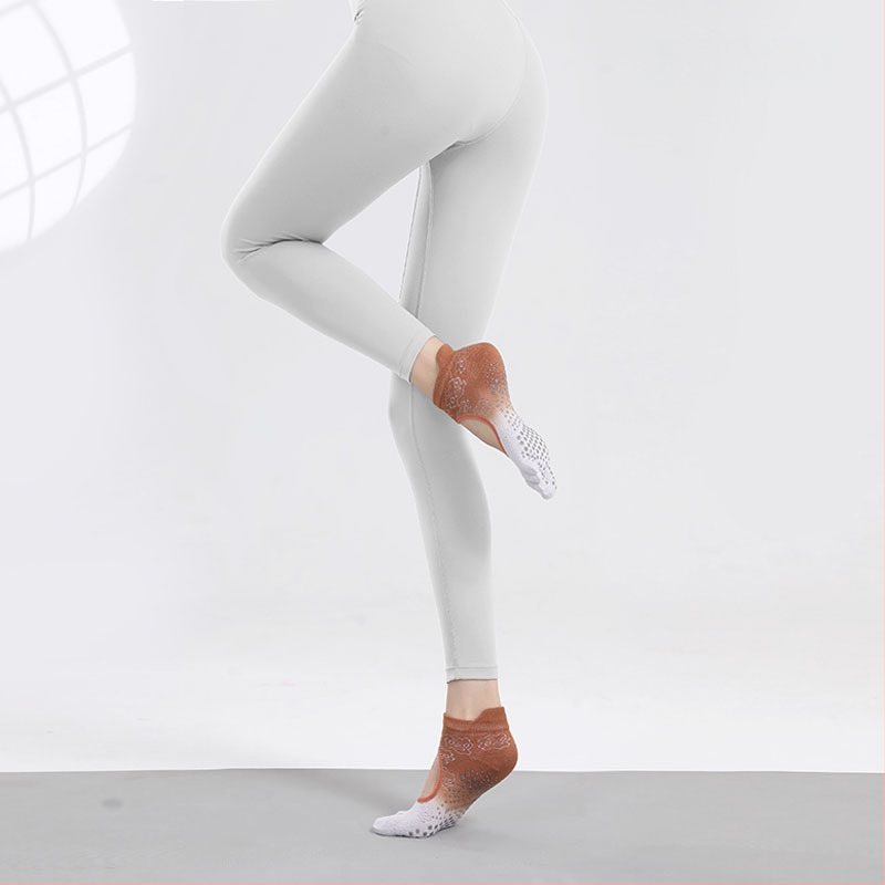 Йога чорапи с противохлъзгаща повърхност, абсорбиращи пот, петопръстни чорапи със разделени пръсти, танцови чорапи без пета, памук