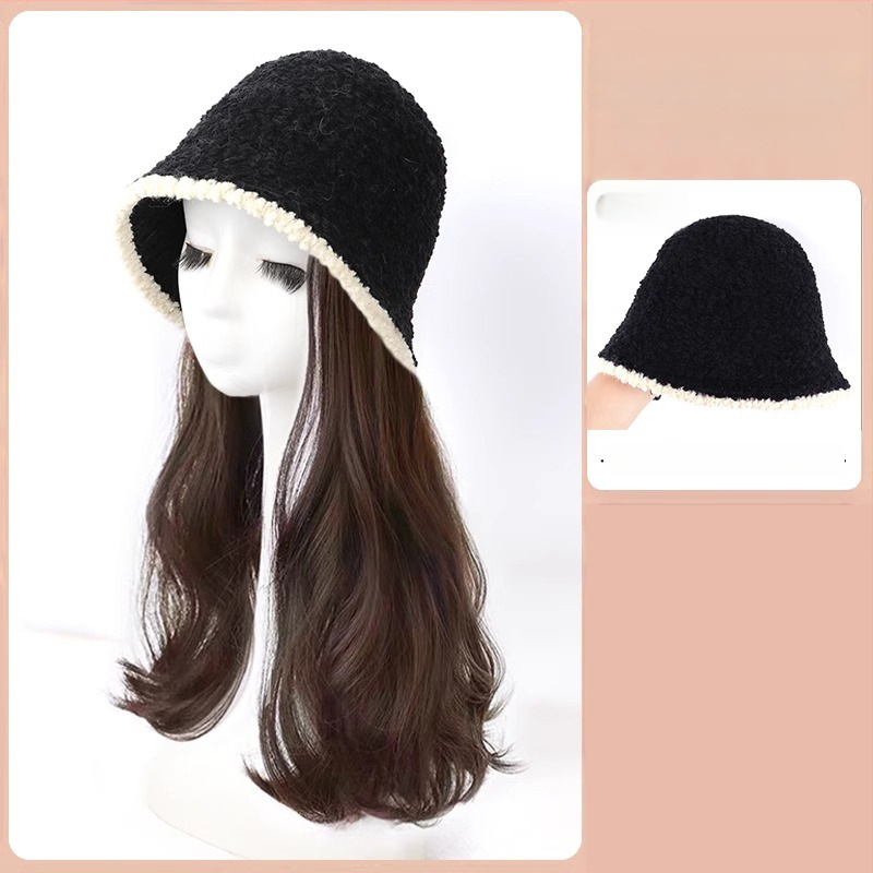 Horgászkalap paróka hosszú göndör hajjal, kötött őszi-téli stílus, természetes megjelenés, hajszálakból magas hőmérsékletű rost, frufru: egyenes vagy ferde, nem festhető és nem vasalható