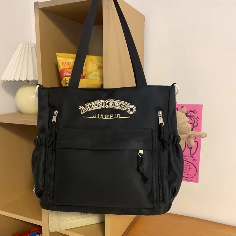 Ženska crossbody torba 2024, velika kapacitet, najlon, srednja veličina, zatvarač, unutarnji džepovi za telefon, osobnu iskaznicu i prijenosno računalo, horizontalni kvadratni oblik, tri naramenice, urbano minimalističko