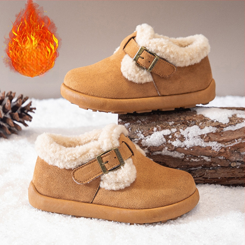 Lányok téli bokacsizmája, szintetikus felső rész, fleece belső, gumírozott talp, csúszásmentes