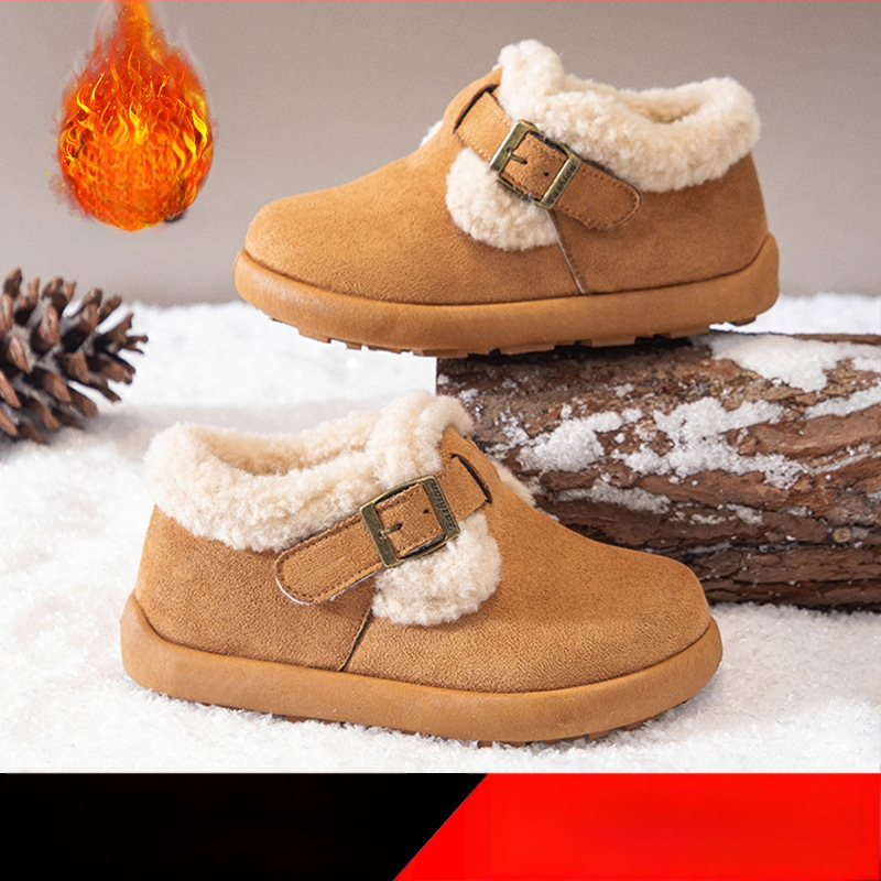 Lányok téli bokacsizmája, szintetikus felső rész, fleece belső, gumírozott talp, csúszásmentes