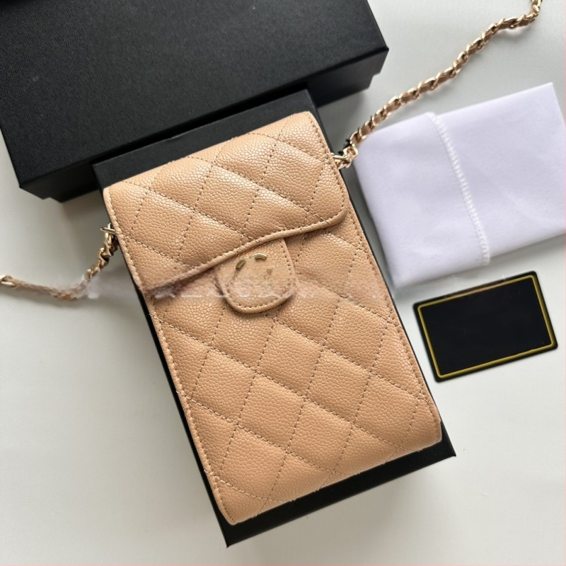 Mobiltelefon táska valódi bőrből, első réteg marhabőrből, függőleges négyzet alakú, láncos vállpánt, belső fotórekesz