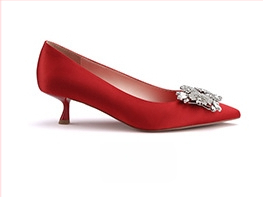 Γυναικείες γόβες με τετράγωνη αγκράβα, σατινένιο επάνω μέρος, μυτερό δάχτυλο, ψηλοί 6–8 cm, σόλα από καουτσούκ, πάτος από τεχνητό δέρμα