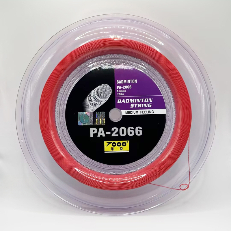 Ütőhúr tollaslabdához és asztaliteniszhez (anyag: nagy szilárdságú nylon többszálas; eredet: Fujian; alkalmazható sportok: tollaslabda és asztalitenisz)