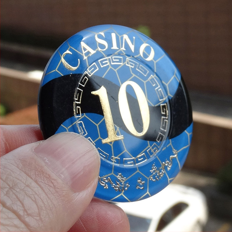 Ακρυλικά τσίπς με μεταλλικό φινίρισμα για αίθουσες σκακιού και καρτών, στρογγυλά και τετράγωνα σχήματα, παραμετροποιήσιμα, μάρκα Joie casino/qiao yu