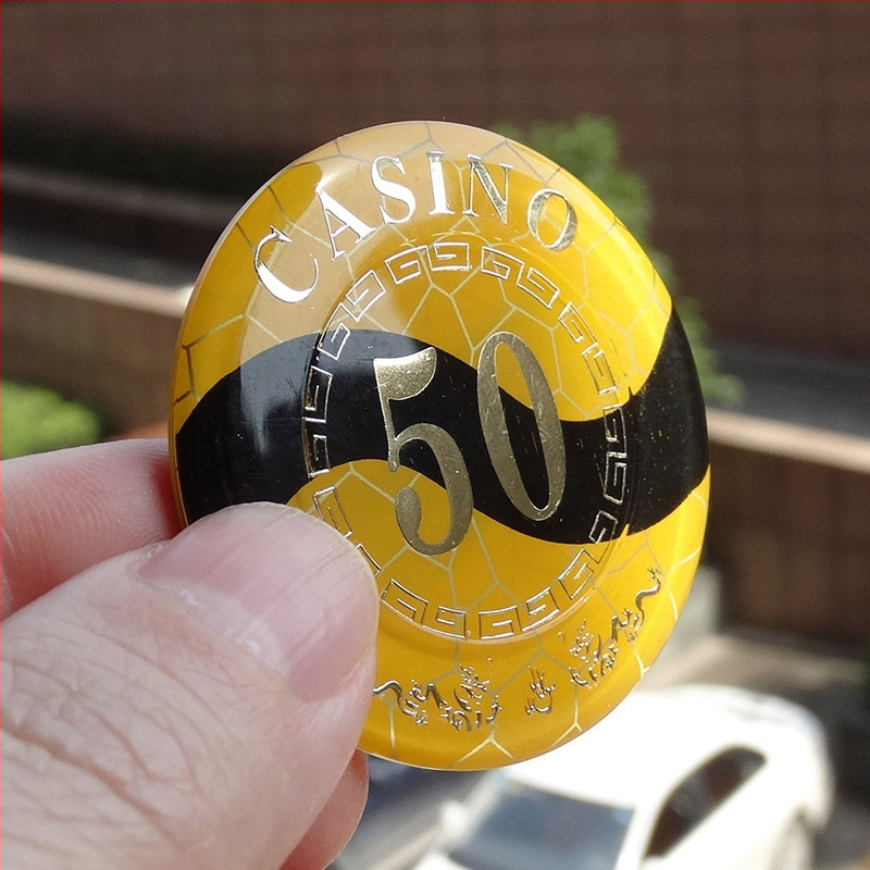 Ακρυλικά τσίπς με μεταλλικό φινίρισμα για αίθουσες σκακιού και καρτών, στρογγυλά και τετράγωνα σχήματα, παραμετροποιήσιμα, μάρκα Joie casino/qiao yu