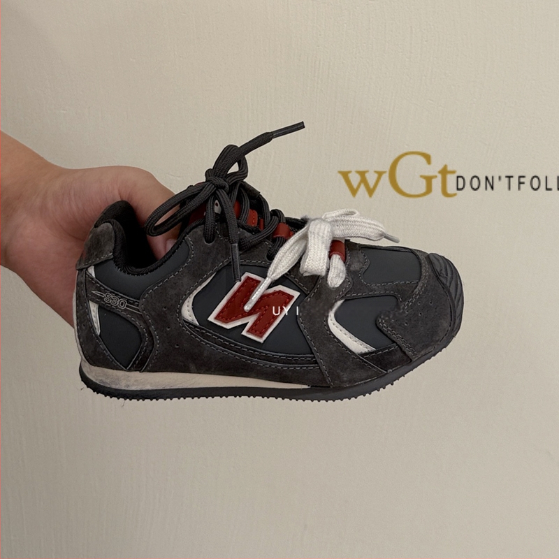 Dječje retro tenisice s Velcro kopčanjem — Unisex, gornji materijal: Super Fiber, đon: guma, uzrast 4-16 godina, izlazi jesenski 2025