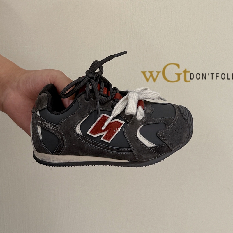 Dječje retro tenisice s Velcro kopčanjem — Unisex, gornji materijal: Super Fiber, đon: guma, uzrast 4-16 godina, izlazi jesenski 2025