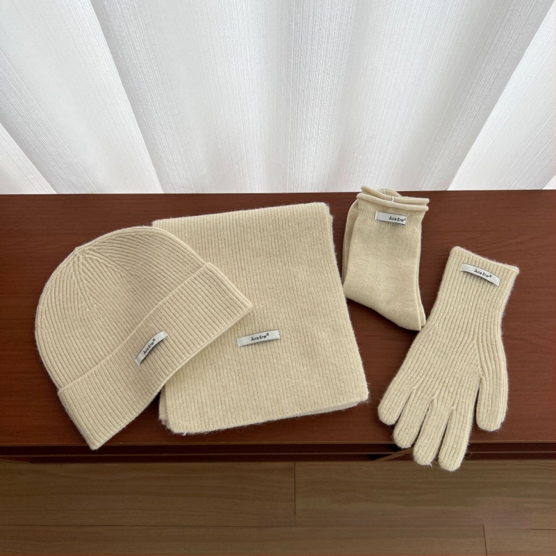 Τετραπλό σετ από μαλλί: καπέλο, φουλάρι, γάντια και κάλτσες για γυναίκες (Υλικό: μαλλί; Τεχνική: Jacquard; Μοτίβο: Μονόχρωμο; Περίοδος: Χειμώνας)