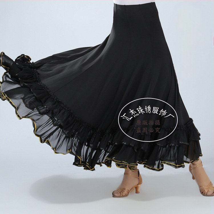 Suknja za standardni ples – 95% mliječno svila, 5% poliester; žena, proljeće 2026